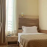 Capital Bruci Otel 3*