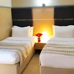 Otel Capital Bruci Tiran