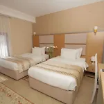 Capital Bruci Otel