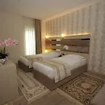 Capital Bruci Otel