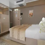 Capital Bruci 3*