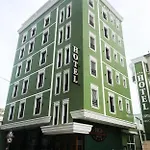 Capital Bruci Otel Tiran