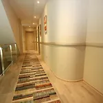 Capital Bruci Otel