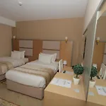 Capital Bruci Otel Tiran