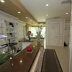 Capital Bruci Otel