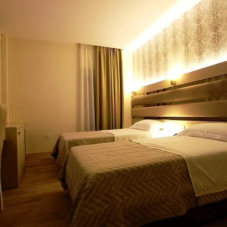 Capital Bruci Hotel
