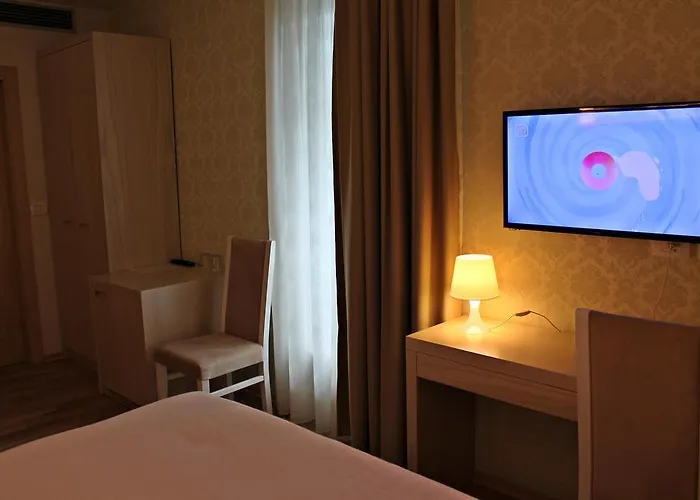 Ξενοδοχείο Capital Bruci 3*