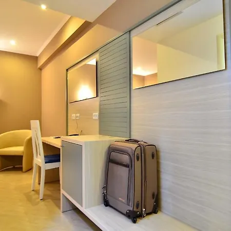 Ξενοδοχείο Capital Bruci Τίρανα