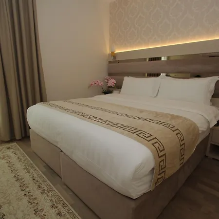 Capital Bruci 3* Τίρανα