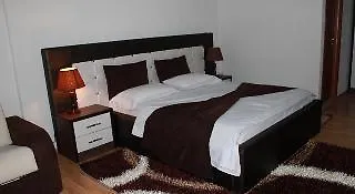 Capital Bruci Hotel 3*