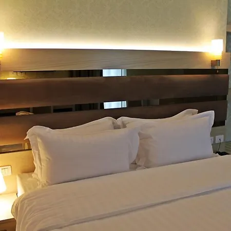 Capital Bruci Ξενοδοχείο