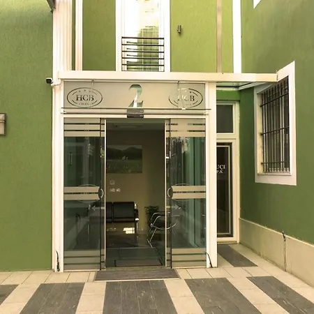 Capital Bruci Otel Tiran